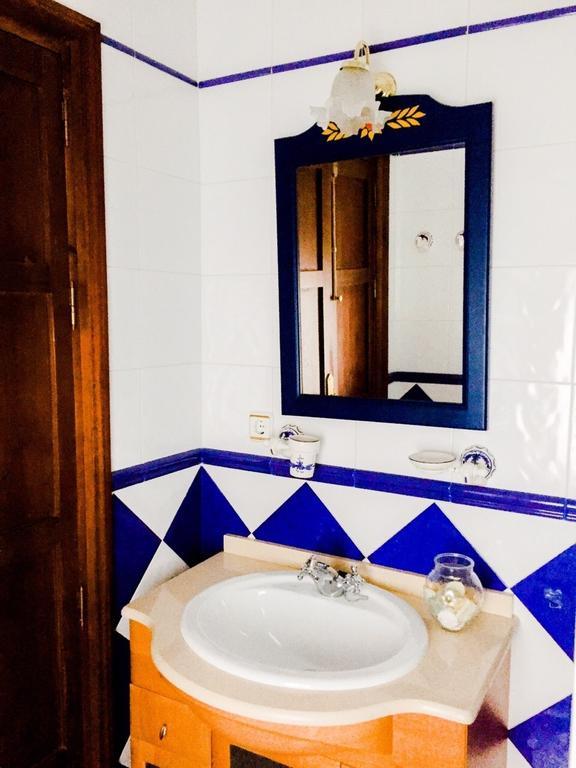 La Casa De Manolo Villa Cazalla de la Sierra Room photo